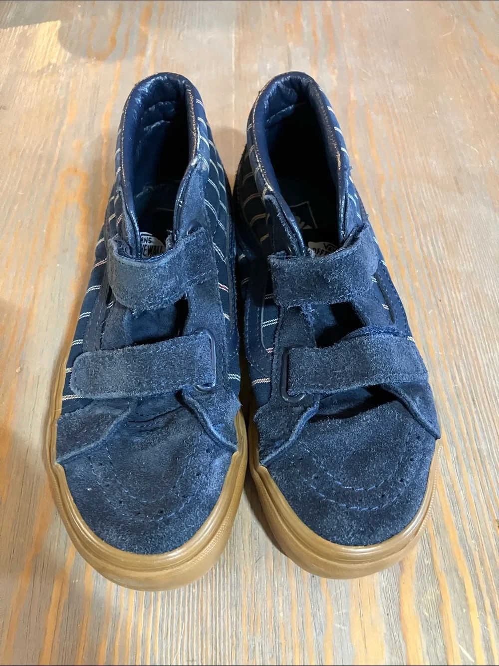 Vans Kids Navy Suede Velcro Sneakers with Gum Sole